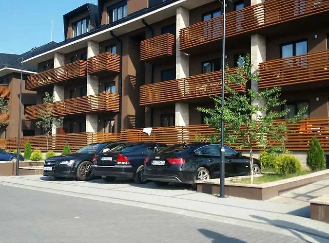 Апартаменты Ana *